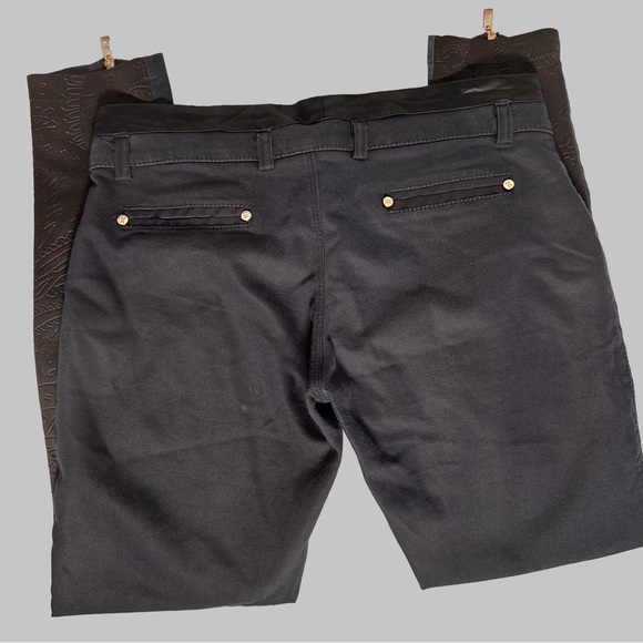 Elisabetta Franchi Black and Navy Paisley Pants - Picture 2 of 7